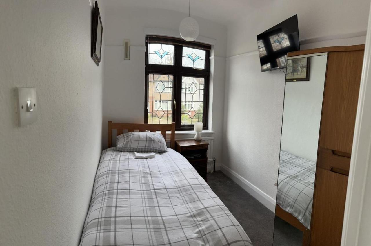 Amazing And Romantic O2 Arena 4 Bedrooms House Free Parking Londra Dış mekan fotoğraf