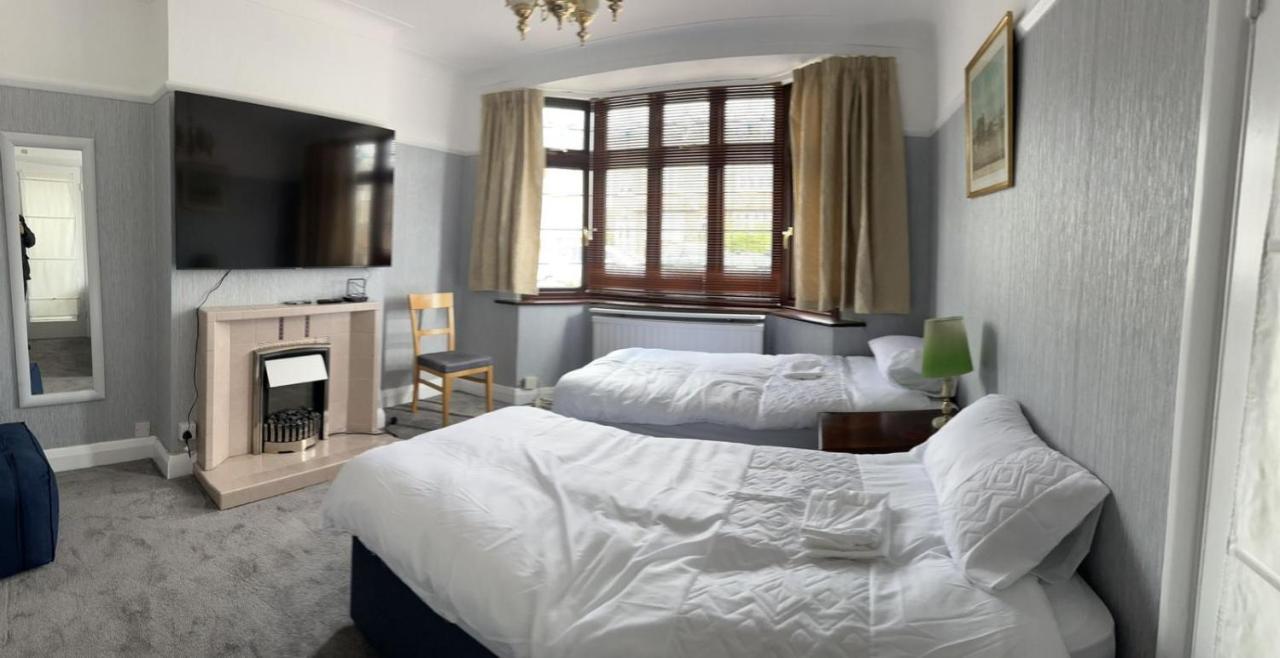 Amazing And Romantic O2 Arena 4 Bedrooms House Free Parking Londra Dış mekan fotoğraf