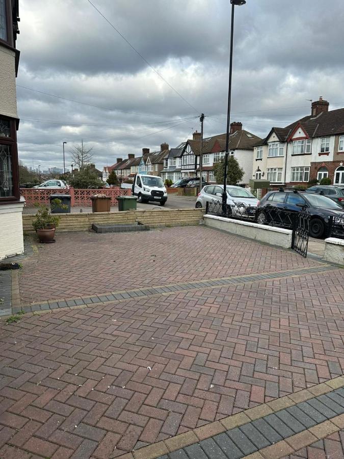 Amazing And Romantic O2 Arena 4 Bedrooms House Free Parking Londra Dış mekan fotoğraf