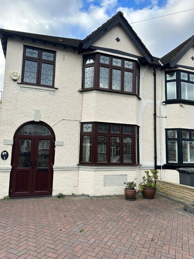Amazing And Romantic O2 Arena 4 Bedrooms House Free Parking Londra Dış mekan fotoğraf